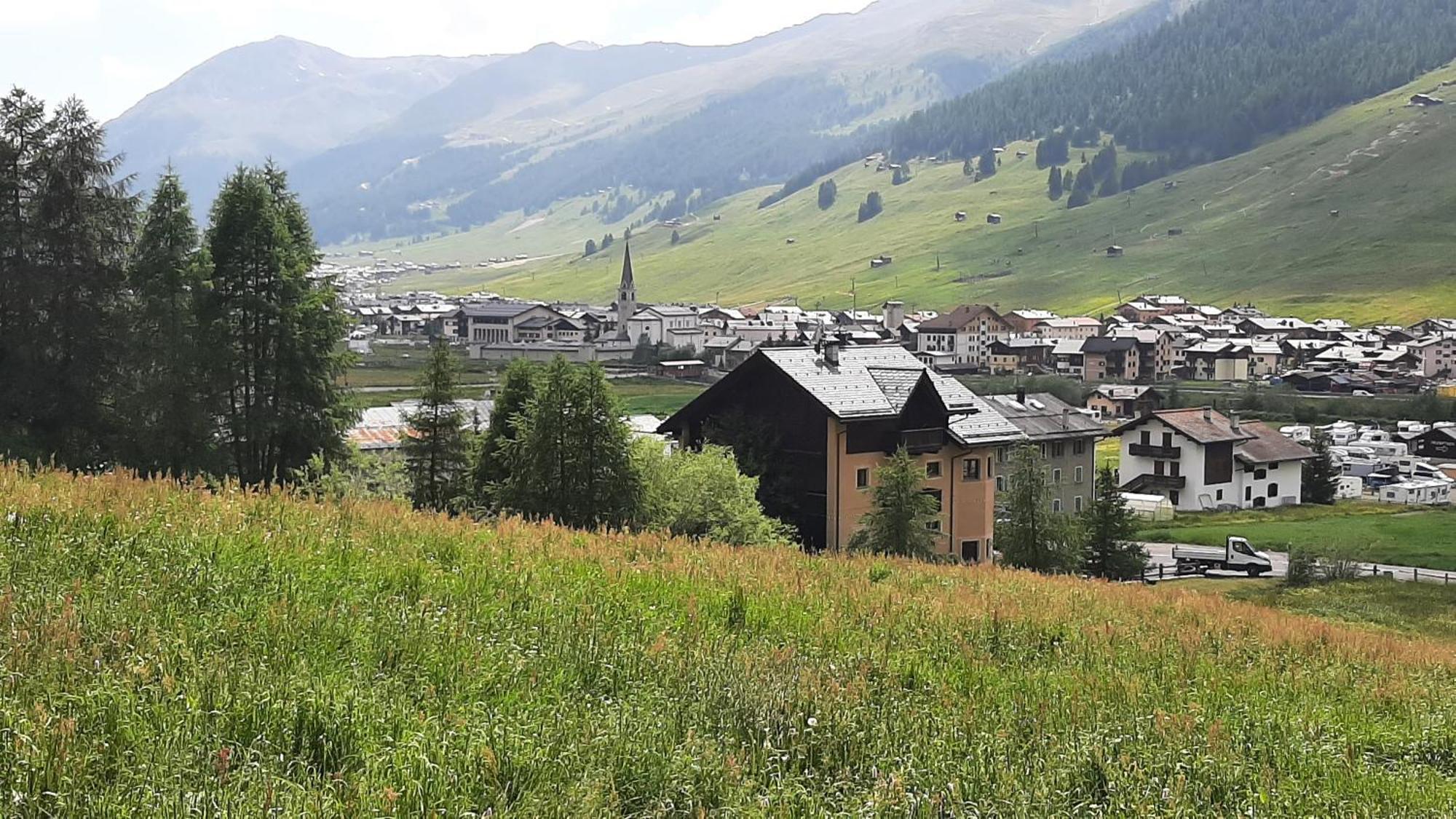 Chalet Rin Da Pemont Livigno Exterior foto