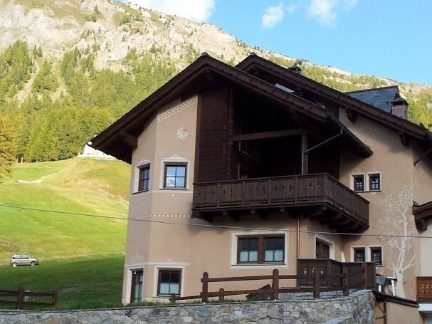 Chalet Rin Da Pemont Livigno Exterior foto